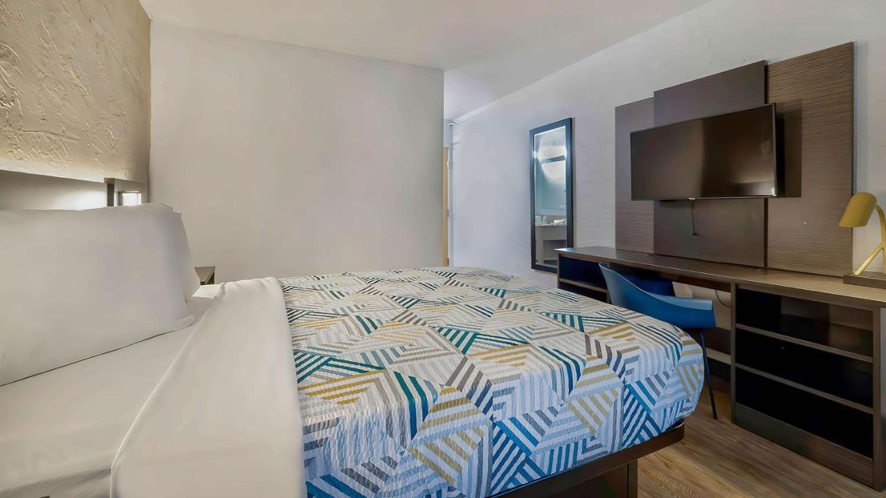 Motel 6-Milwaukee, Wi - Glendale Dış mekan fotoğraf